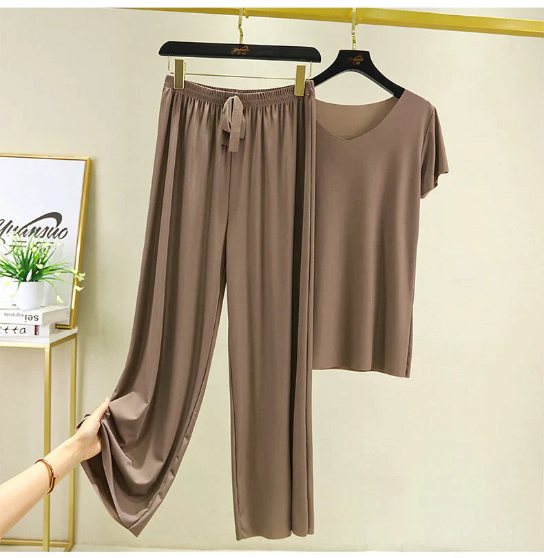 Conjunto Camiseta + Calça Baumont