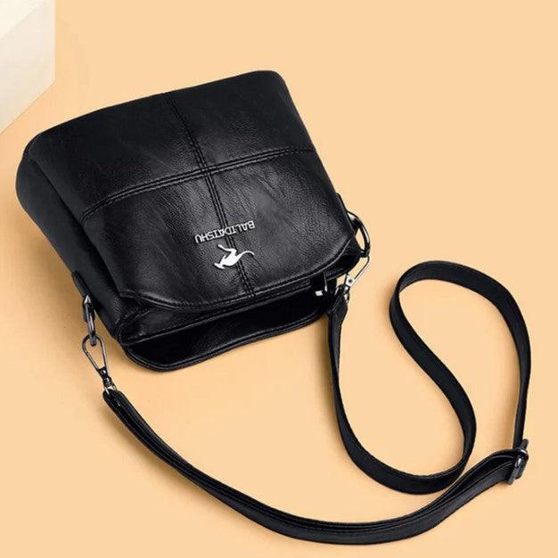 Bolsa Canguru com Couro Genuíno