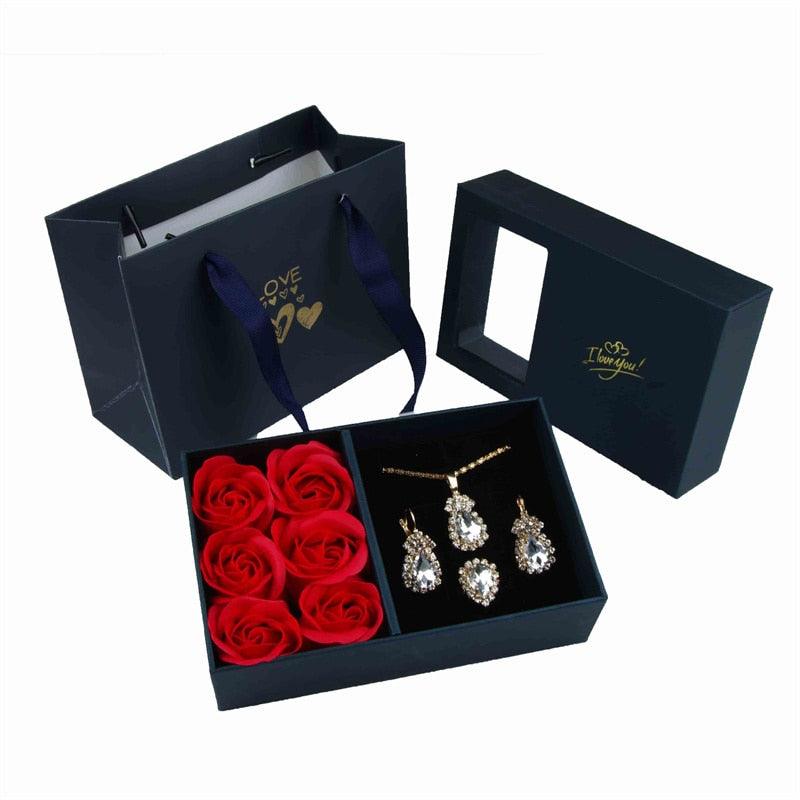Caixa Baumont com Pedras em Rubi: Colar + Brincos + Anel + Rosas Perfumadas: Dia das Mães 30%OFF ❤️